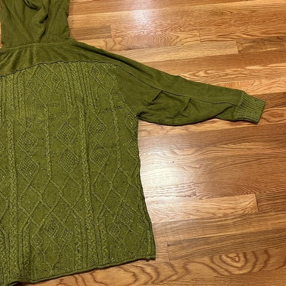 NWT Free People Movement Powder Bunny Sweater Medium or Large - Picture 16 of 17